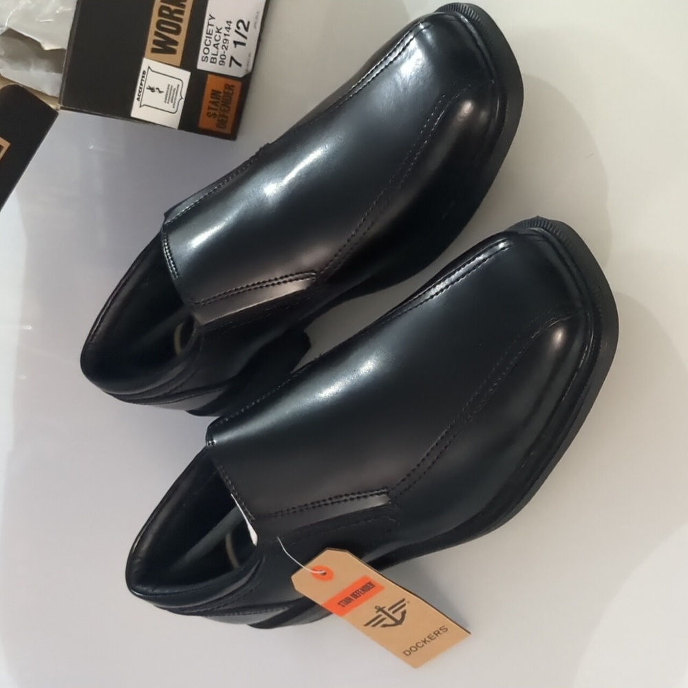 Dockers shoes work slip resistant society black mens 7.5 US